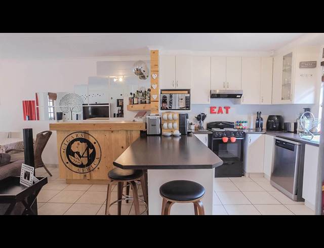 1 BEDROOM TOWNHOUSE RENTED IN GILLITTS